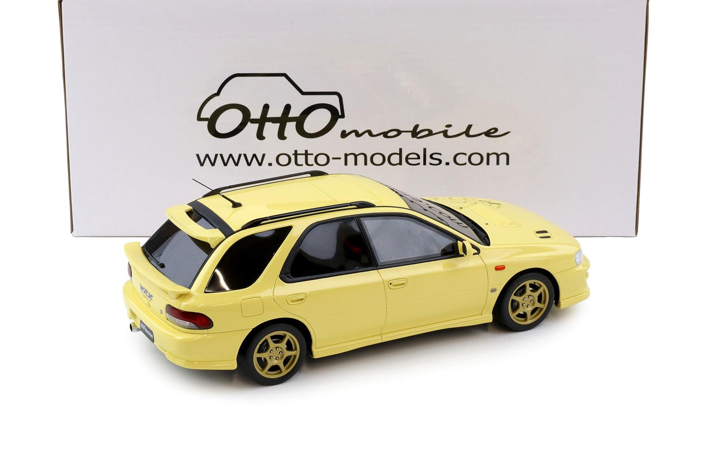 Otto 1999 Subaru Impreza WRX (GF8) STi Version VI Sport Wagon Cashmere Yellow 1:18