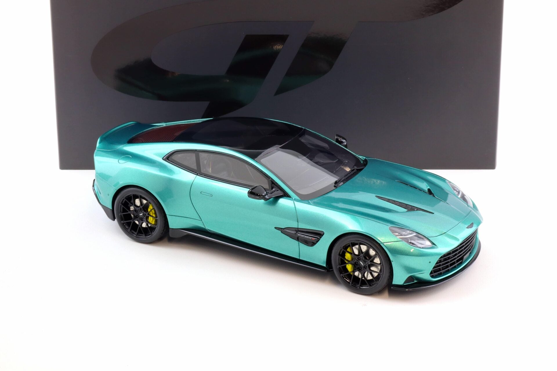 GT Spirit 2024 Aston Martin Vanquish Racing Green 1:18 – STM Diecast