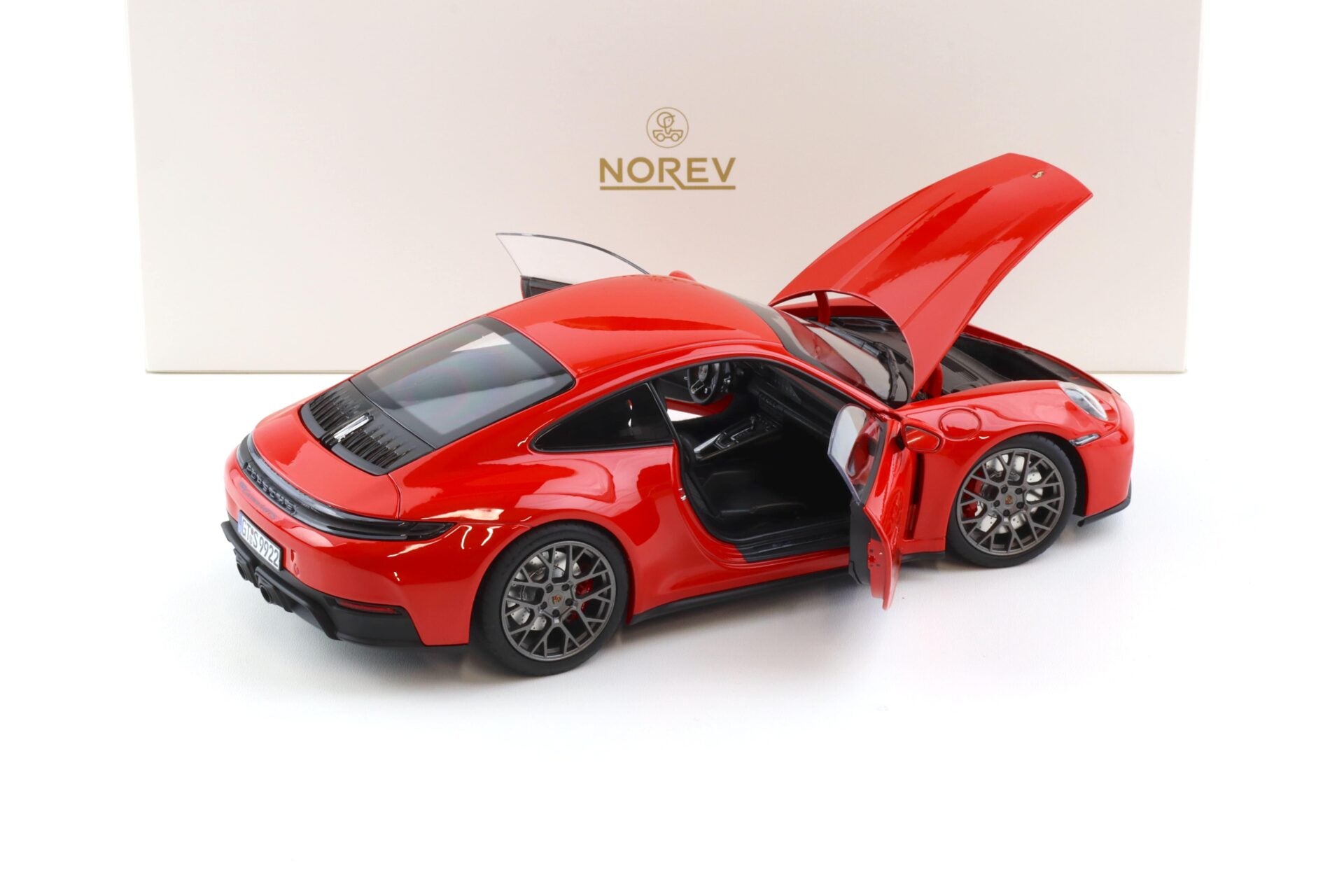 Norev 2025 Porsche 911 992.2 Carrera 4 GTS Guards Red 1:18 – STM