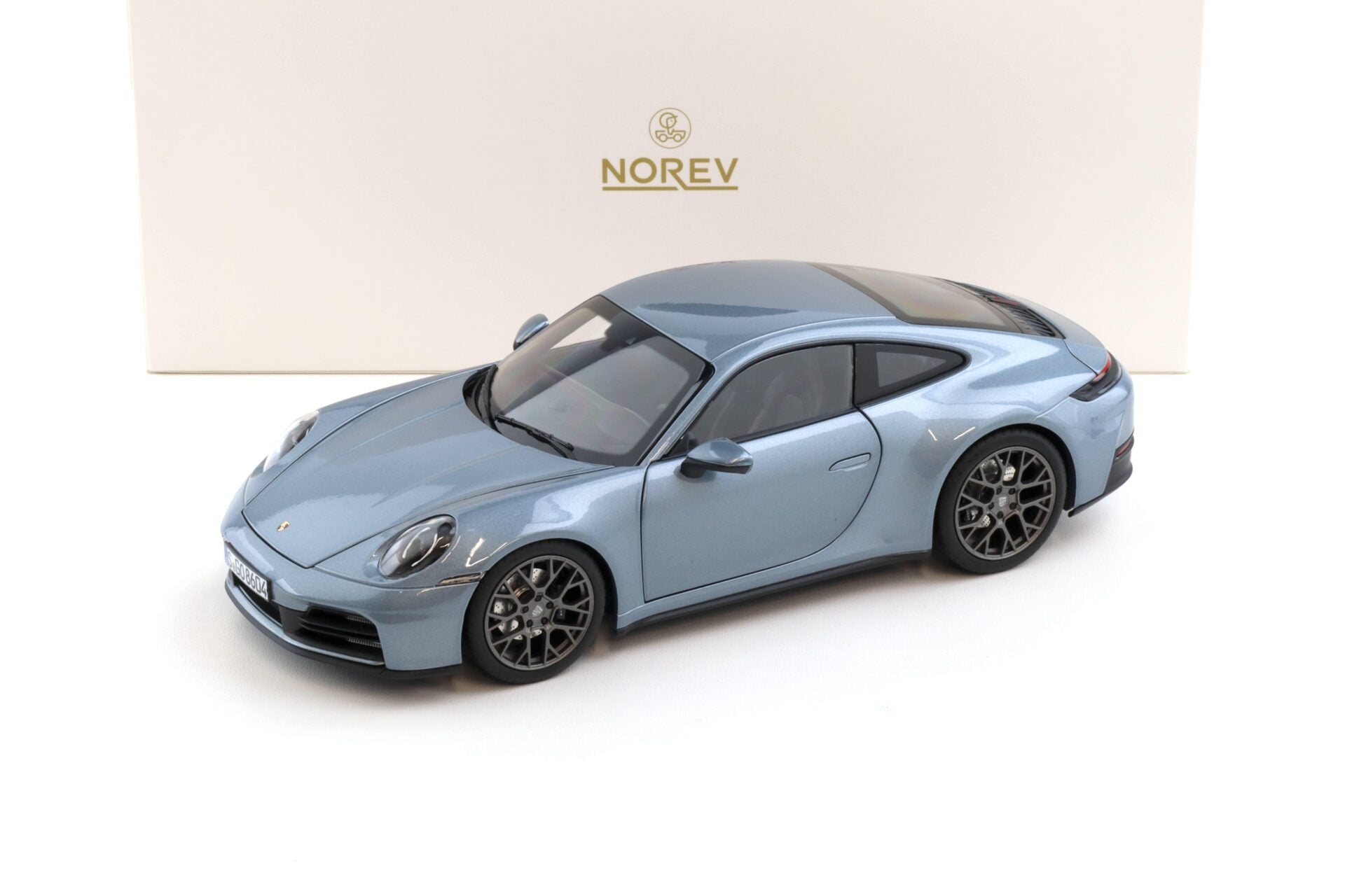NOREV 1/18 PORSCHE 911 TURBO シルバー Norev 2025 Porsche 911 992.2 Carrera Polar Silver Metallic 1:18