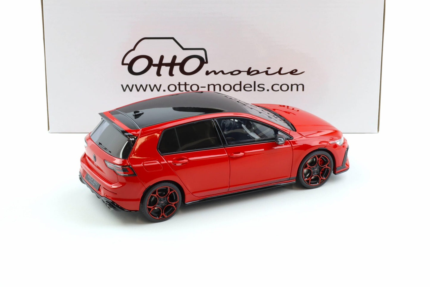 Otto 2024 Volkswagen Golf GTI MK8 50th Edition Tornado Red 1:18