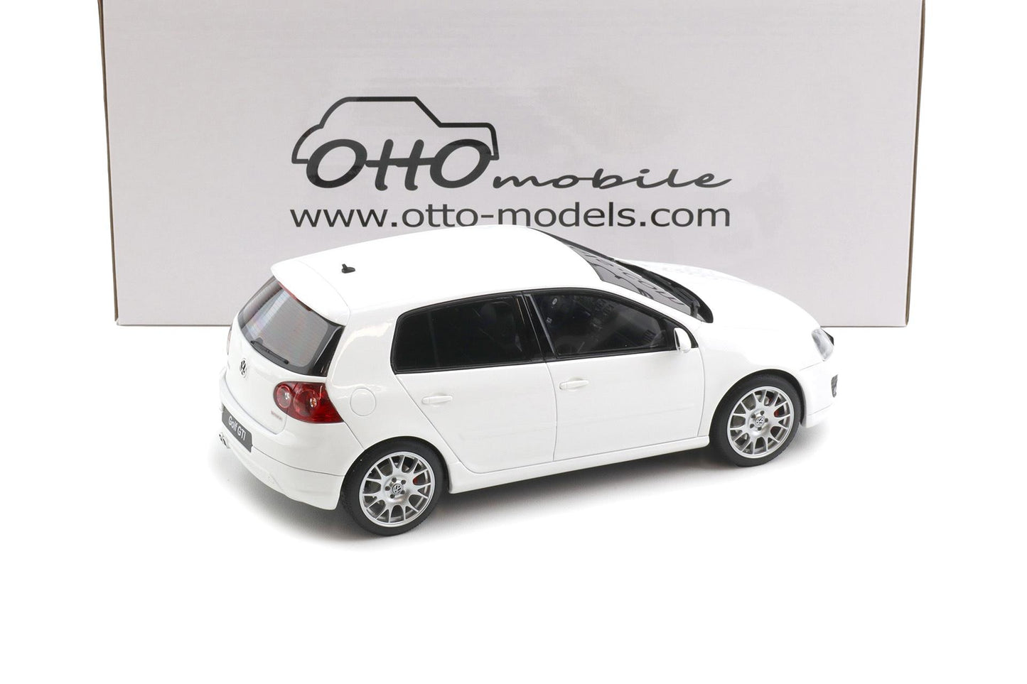 Otto 2007 Volkswagen Golf GTI MK5 Edition 30 Candy White 1:18