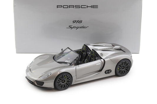 Minichamps Porsche 918 Spyder Prototype Liquid Metal Silver 1:18 DEALER EDITION