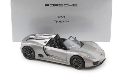 Minichamps Porsche 918 Spyder Prototype Liquid Metal Silver 1:18 DEALER EDITION