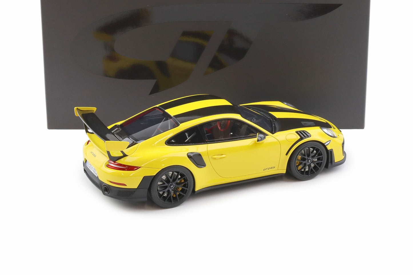 GT Spirit Porsche 911 991.2 GT2 RS w/ Weissach Pkg (Nurburgring Record) Yellow 1:18