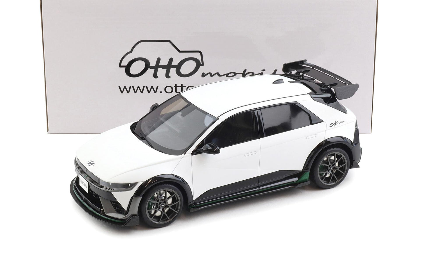 Otto 2025 Hyundai Ioniq 5 SN DK Edition Matte White 1:18