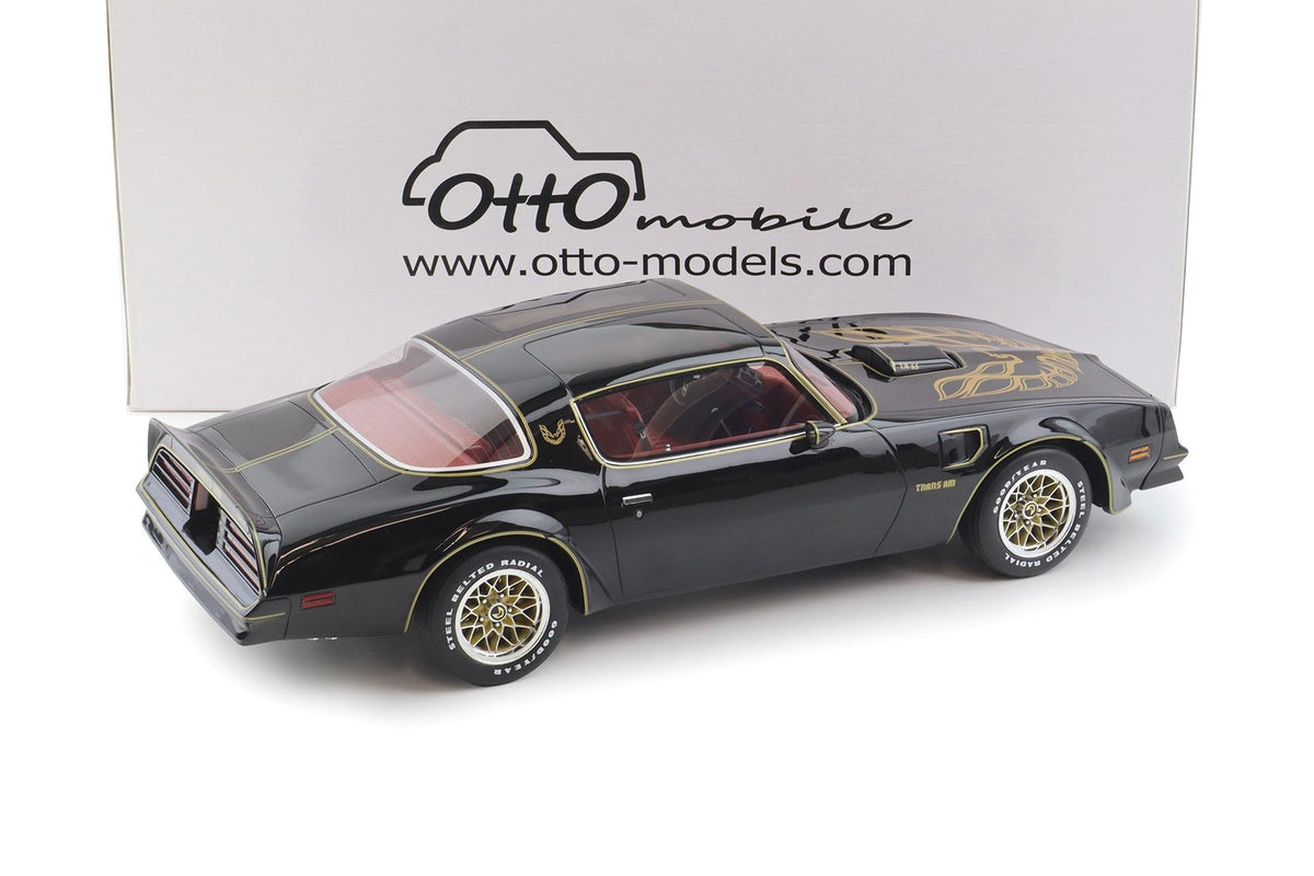 Otto 1978 Pontiac Firebird Trans-Am Smokey & the Bandit Starlight Black & Gold 1:12