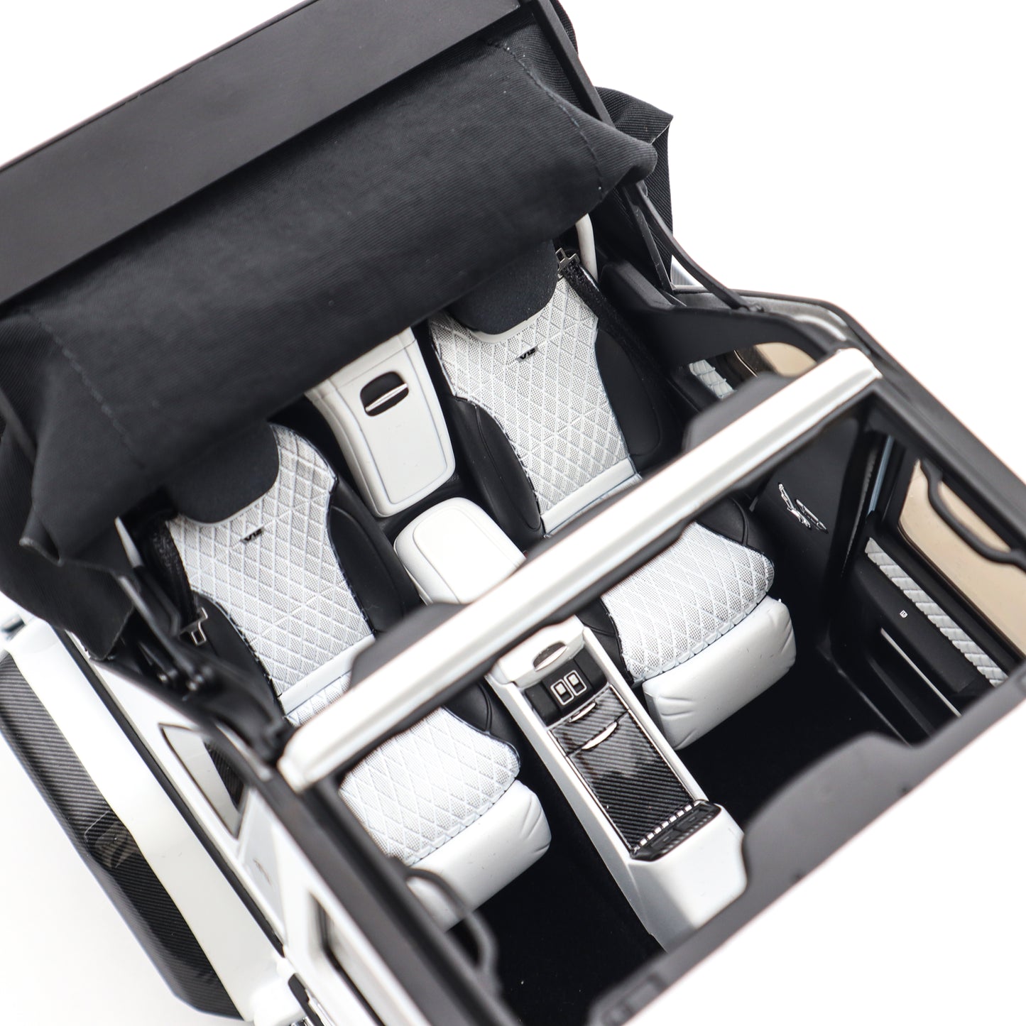 Almost Real 2017 Mercedes Benz Maybach G650 G Class Landaulet W463 White 1:18