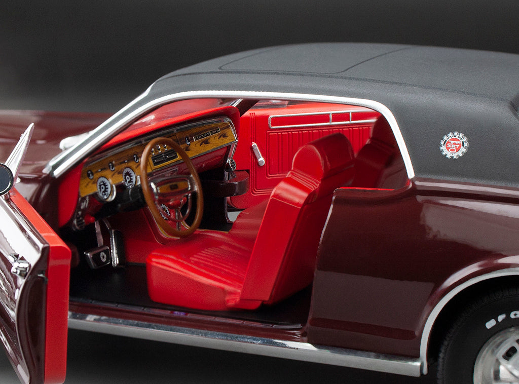 Sun-Star 1968 Mercury Cougar XR7G Coupe Cherry Red 1:18