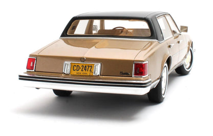 Cult-Scale 1976 Cadillac Seville Sedan Gold Metallic 1:18