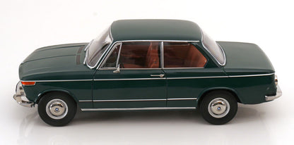 KK Scale 1967 BMW 1802 1 Series Green 1:12