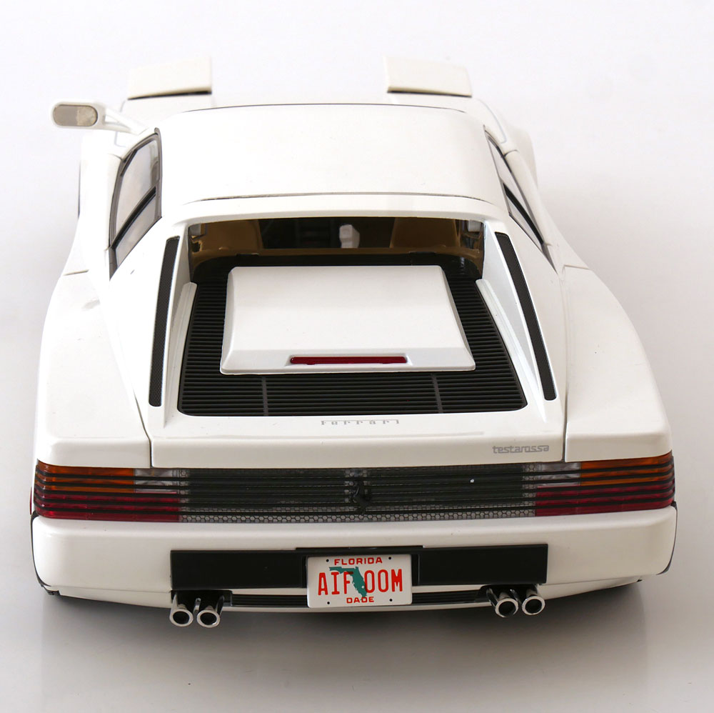 KK Scale 1984 Ferrari Testarossa White Monospecchio US-Version 1