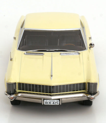 KK Scale 1965 Buick Riviera Cream (Pale Yellow) 1:18