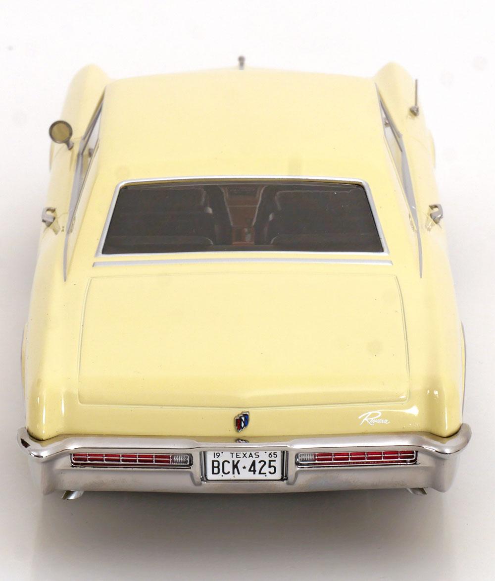 KK Scale 1965 Buick Riviera Cream (Pale Yellow) 1:18