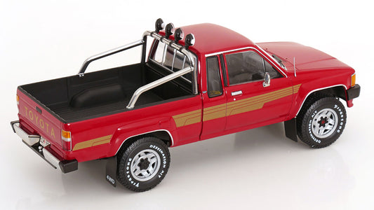 KK Scale 1985 Toyota Hilux Xtra Cab 4x4 Pickup Truck Red 1:18