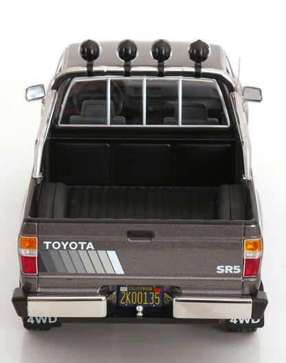 KK Scale 1985 Toyota Hilux Xtra Cab 4x4 Pickup Truck Grey Metallic 1:18