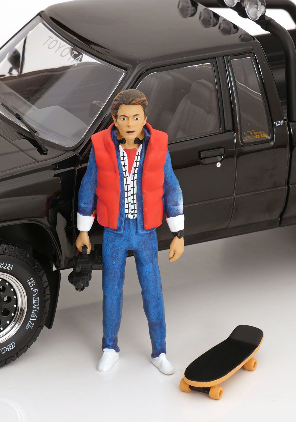 KK Scale 1985 Toyota Hilux Pickup Truck Back to the Future II Glossy Black 202 1:18