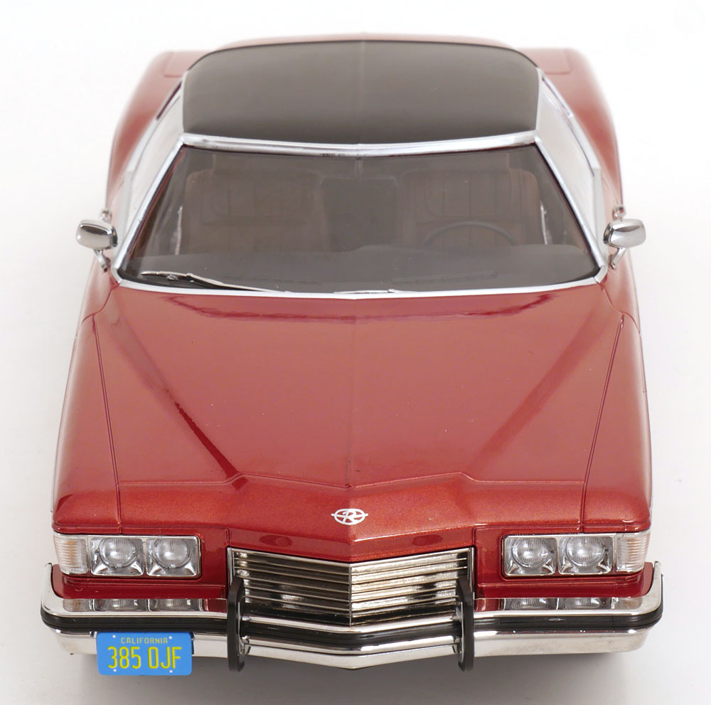 KK Scale 1973 Buick Riviera "The Rockford Files" TV Series Red 1:18