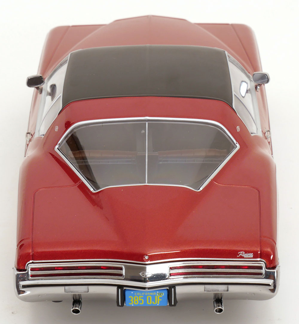 KK Scale 1973 Buick Riviera "The Rockford Files" TV Series Red 1:18