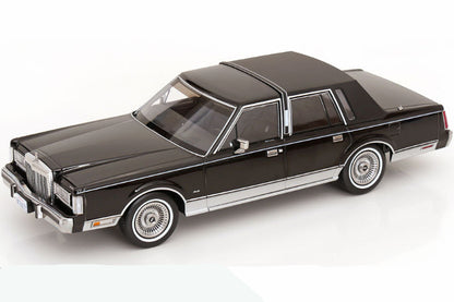 KK Scale 1985 Lincoln Town Car "The Lincoln Lawyer" Movie Black 1:18
