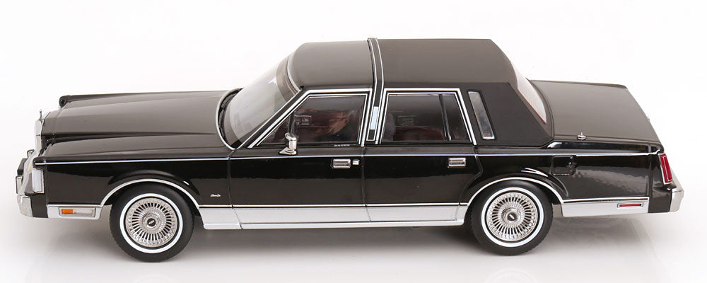 KK Scale 1985 Lincoln Town Car "The Lincoln Lawyer" Movie Black 1:18
