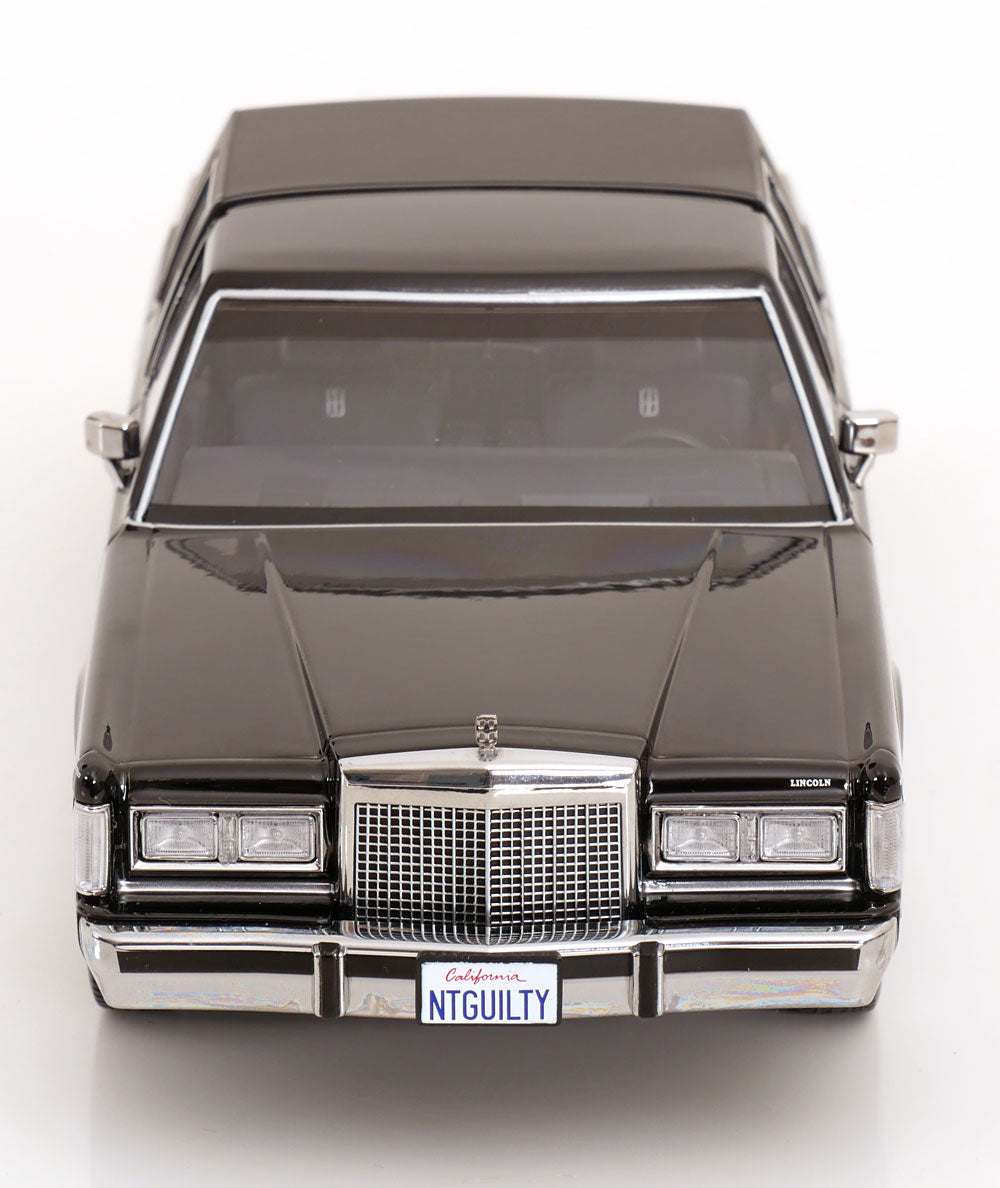 KK Scale 1985 Lincoln Town Car "The Lincoln Lawyer" Movie Black 1:18