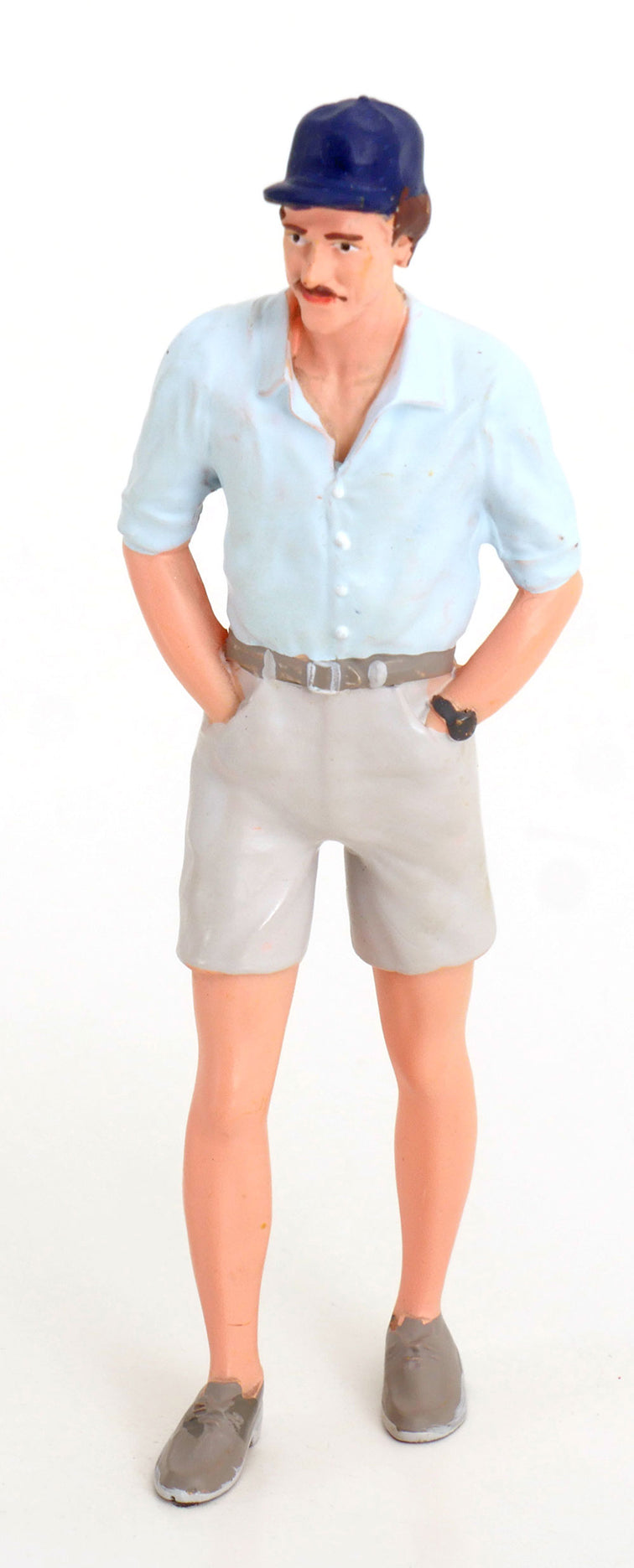 KK Scale - Figures - Thomas Magnum (TV Series Magnum P.I.) Standing 1:18