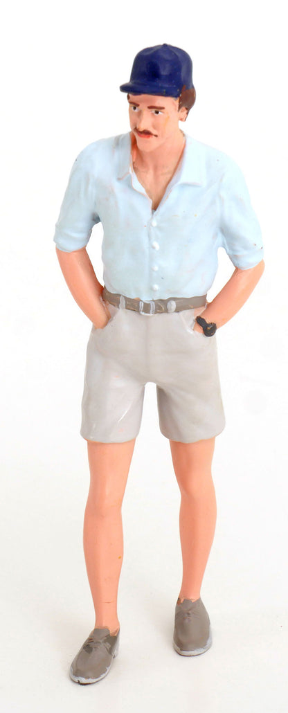 KK Scale - Figures - Thomas Magnum (TV Series Magnum P.I.) Standing 1:18