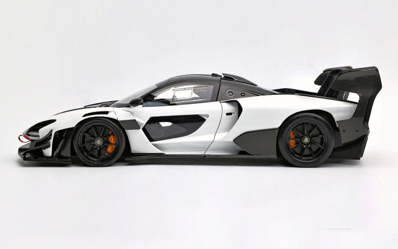 LCD Mclaren Senna GTR White 1:18