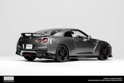Motorhelix 2020 Nissan Skyline GT-R R35 Nismo Track Edition Dark Metal Grey 1:18