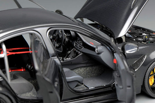 Motorhelix Alfa Romeo Giulia GTAm Full Carbon Fiber 1:18