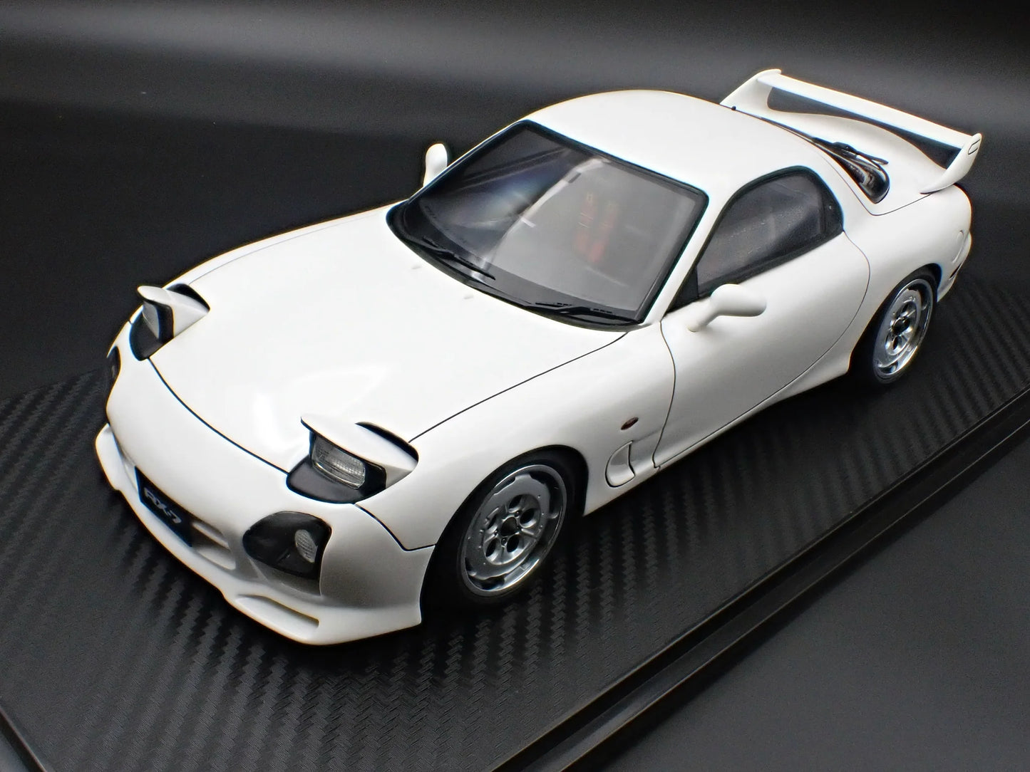Ignition Rx7 Ignition-Model Mazda RX-7 (FD3S) MazdaSpeed A-Spec White 1:18 – STM Diecast