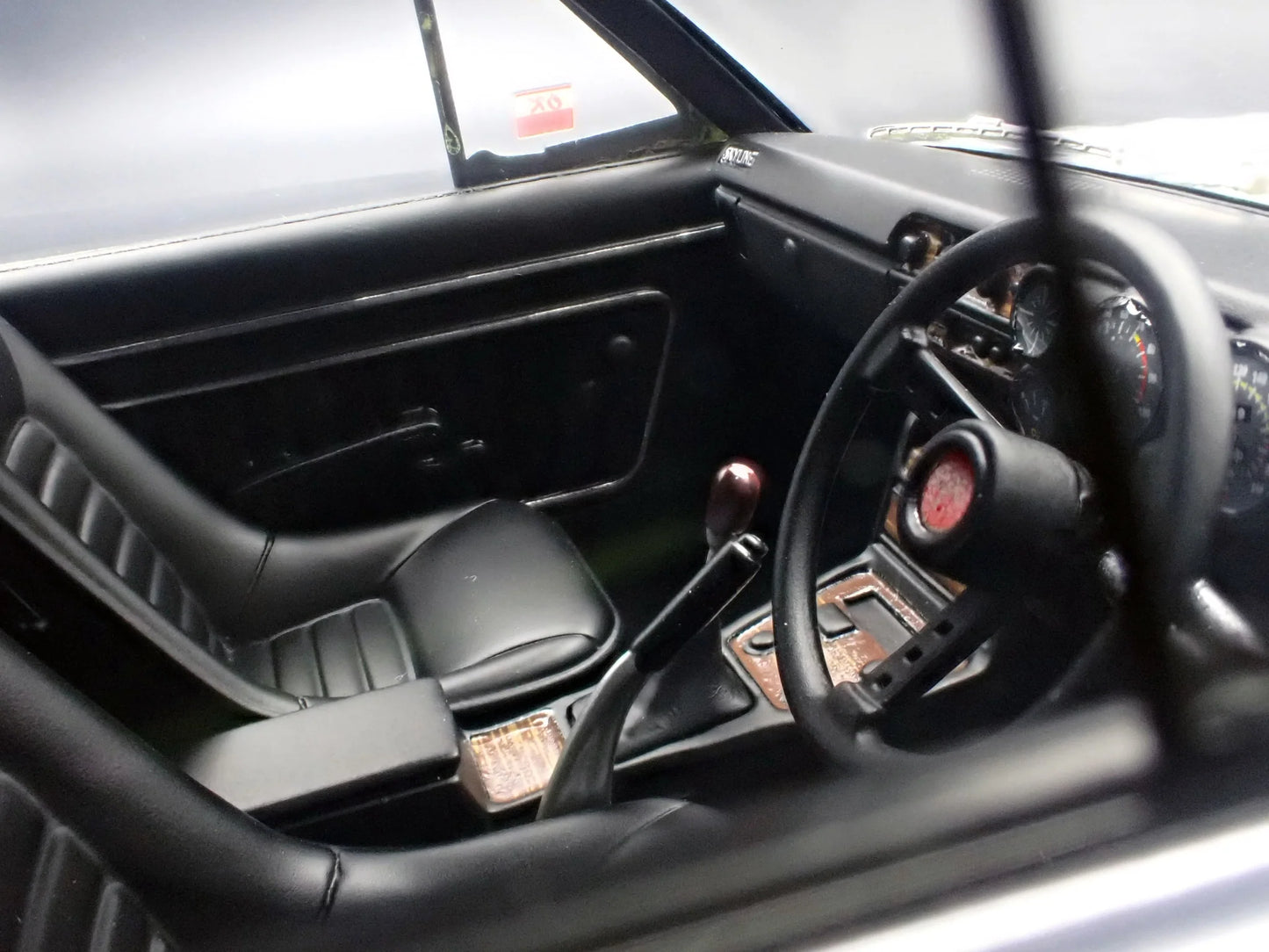 Ignition-Model Nissan Skyline 2000 GT-R (KPGC10) Silver 1:18