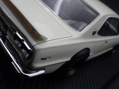 Ignition-Model Nissan Skyline 2000 GT-R (KPGC10) White Ivory 1:18