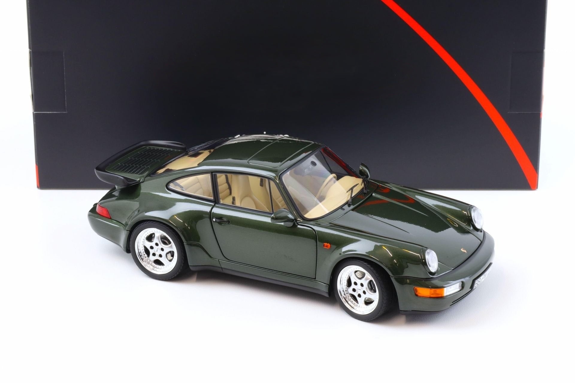 Norev 1993 Porsche 911 964 Turbo 3.6 Coupe Oak Metallic Green 1:18