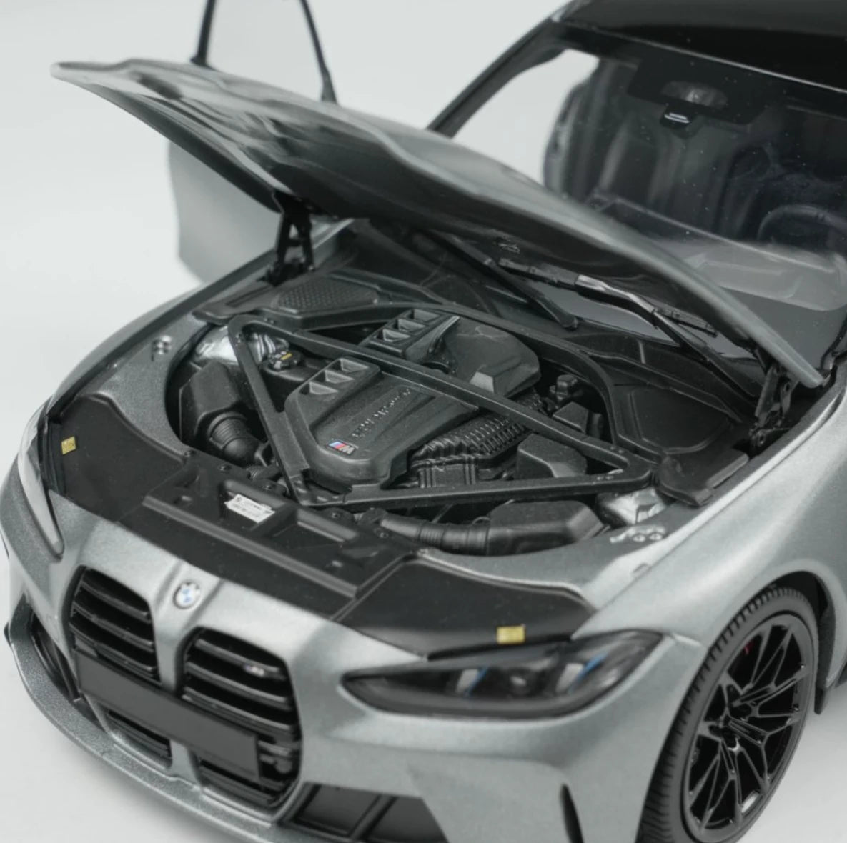 Minichamps BMW M3 Touring (G81) M Wagon Matte Silver Grey 1:18