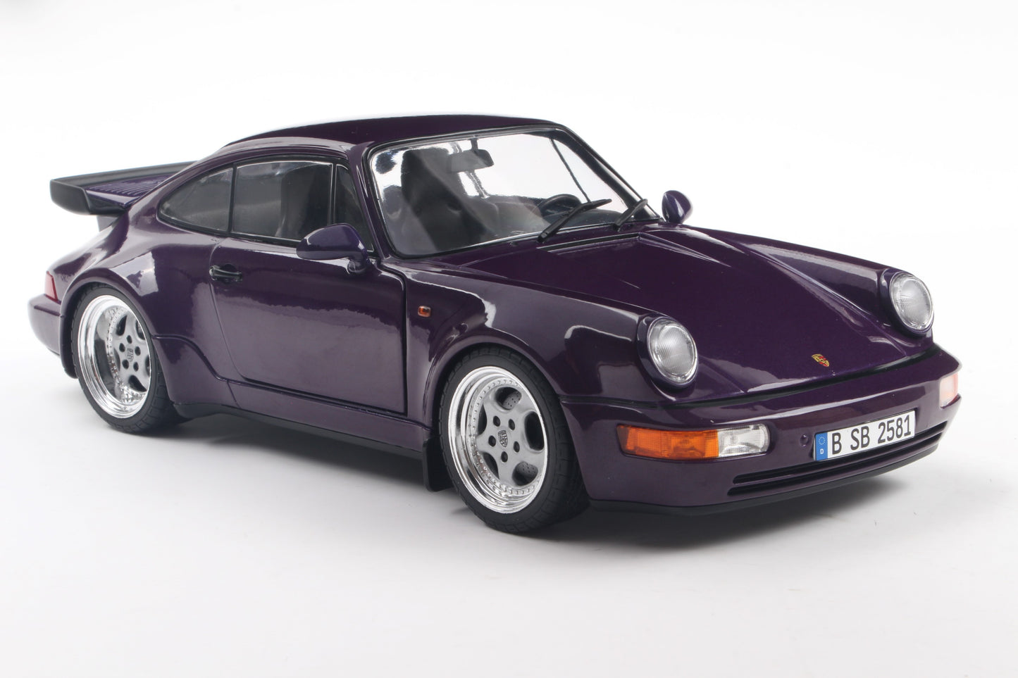 Solido 1990 Porsche 911 (964) Turbo 3.6 Violet Purple Metallic 1:18