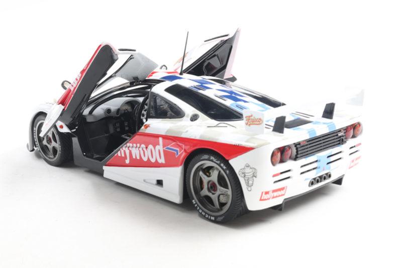 Solido 1996 Mclaren F1 GTR 6.1L V12 Short Tail Team Hollywood #01 Winner De Brasilia White 1:18