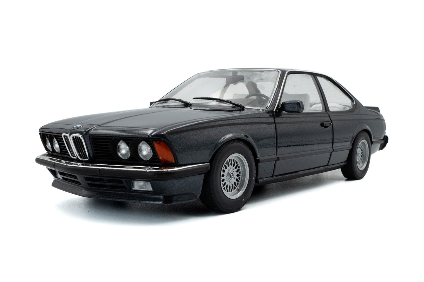Solido 1984 BMW 635 CSI (E24) Macau Blue 1:18