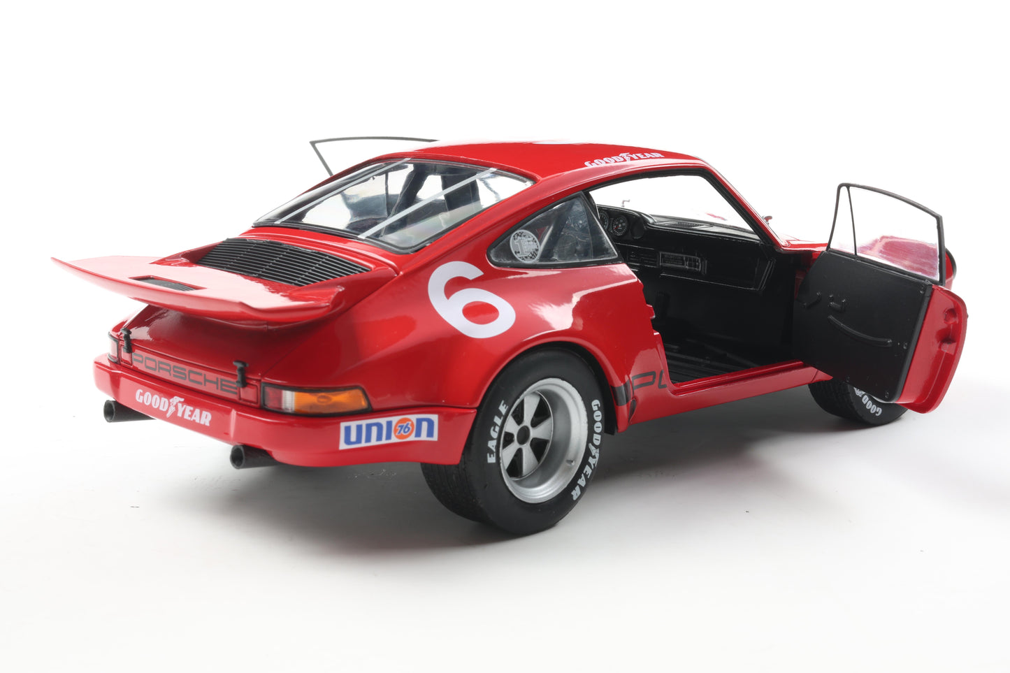 Solido 1974 Porsche 911 RS 3.0L #6 IROC Daytona Red Foyt 1:18