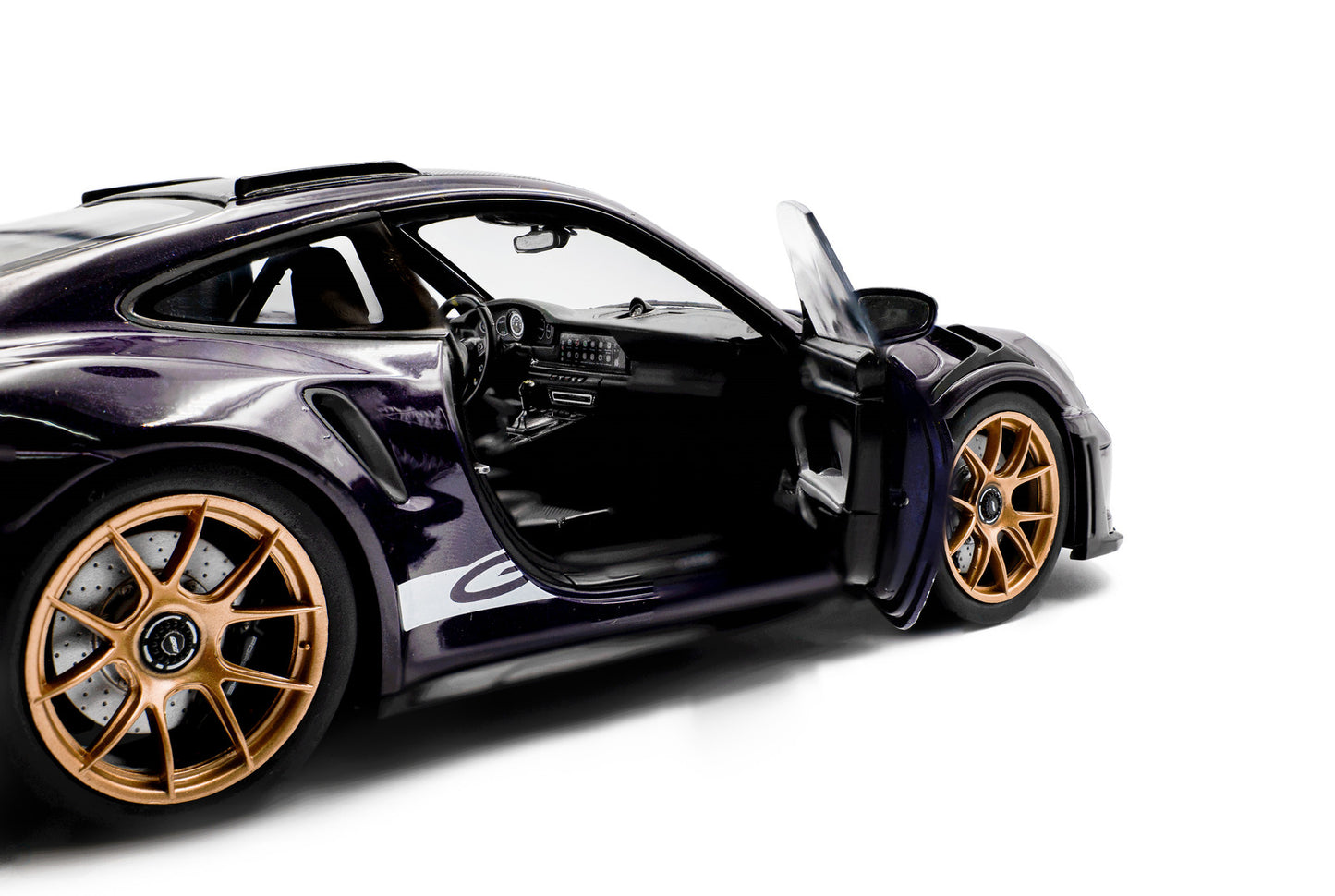 Solido 2024 Porsche 911 992 GT3 RS Weissach Pack Purple Ultraviolet 1:18