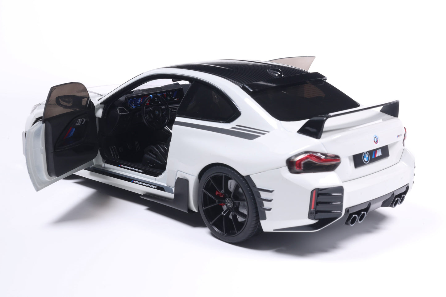 Solido 2025 BMW M2 M-Performance G87 Alpinweiss (Alpine White) 1:18