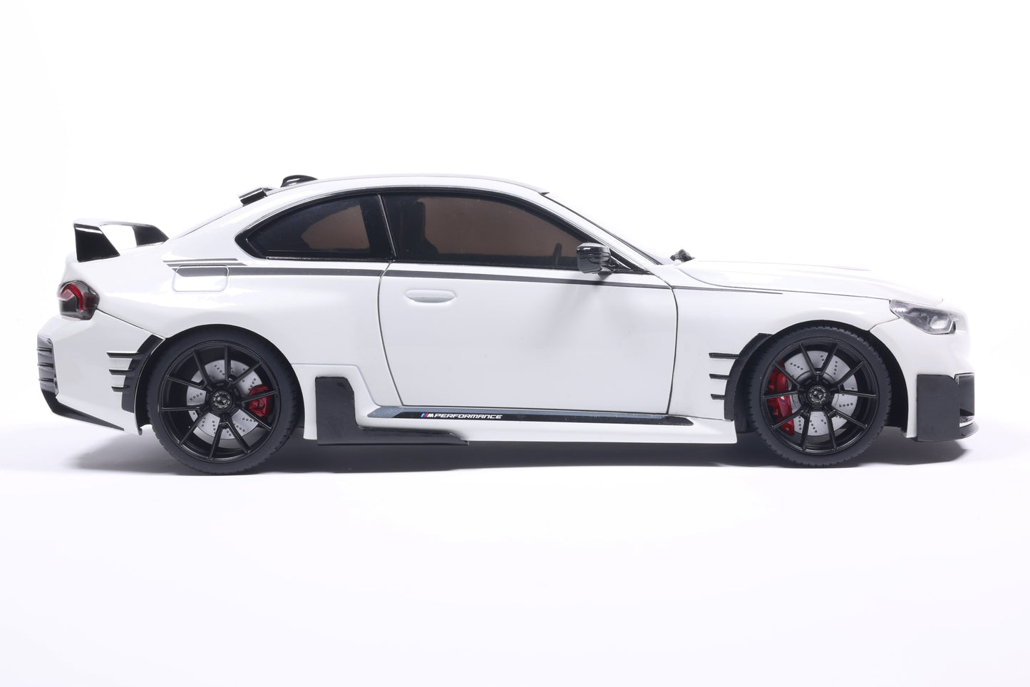 Solido 2025 BMW M2 M-Performance G87 Alpinweiss (Alpine White) 1:18