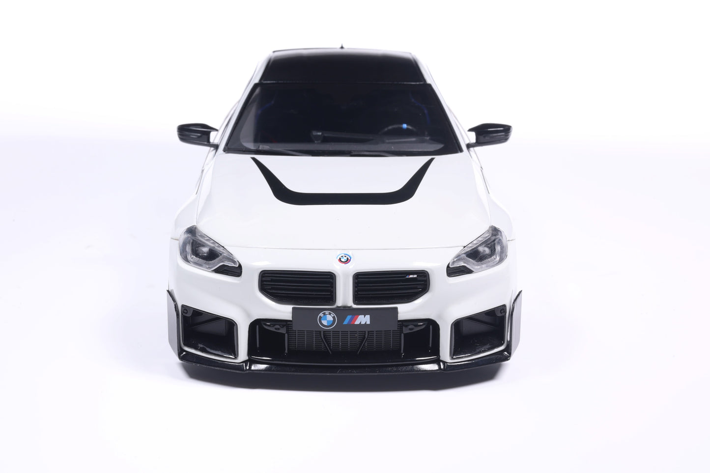 Solido 2025 BMW M2 M-Performance G87 Alpinweiss (Alpine White) 1:18