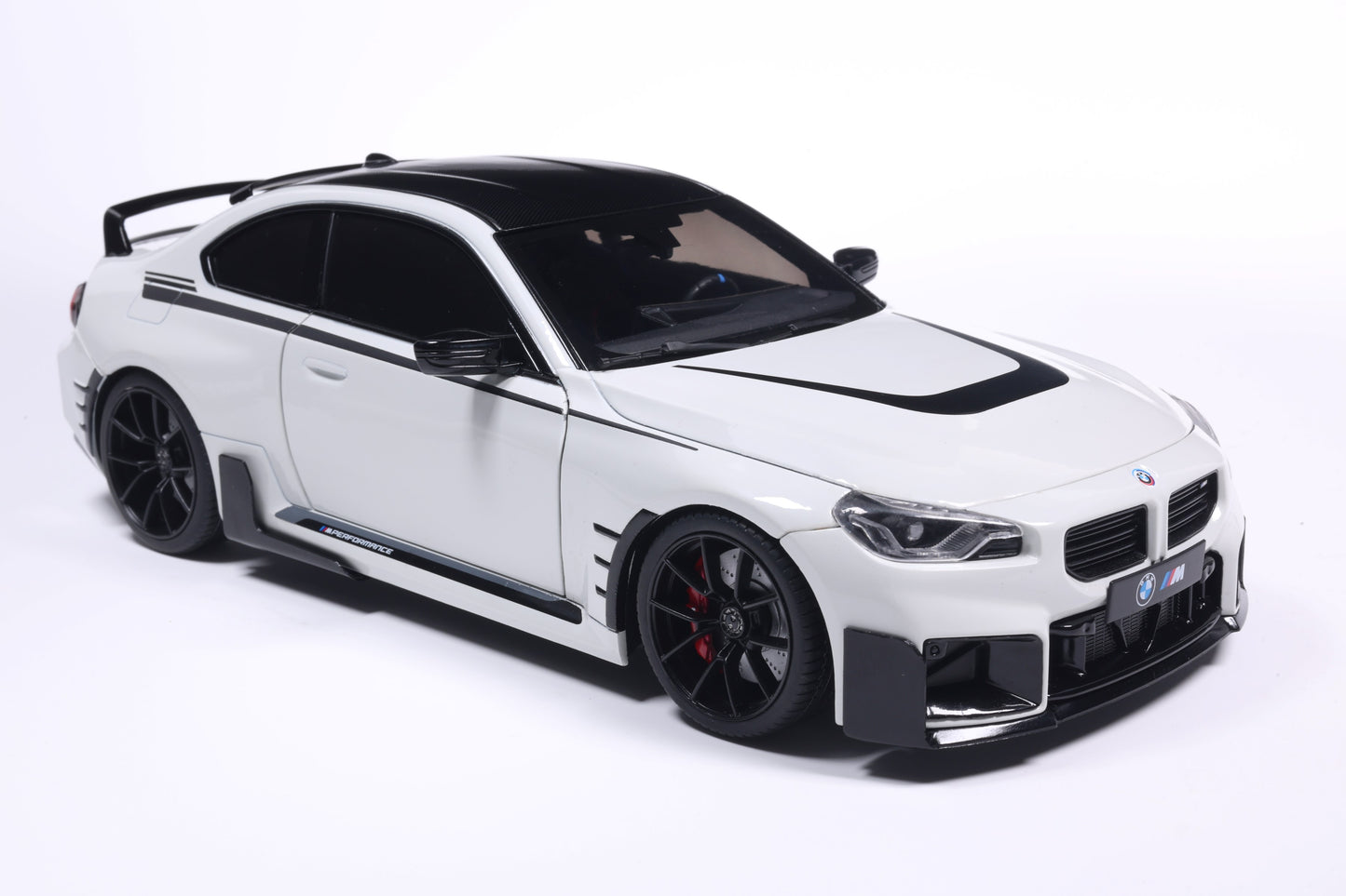 Solido 2025 BMW M2 M-Performance G87 Alpinweiss (Alpine White) 1:18