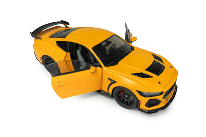 Solido 2025 Ford Shelby Mustang Super Snake Cyber Orange 1:18