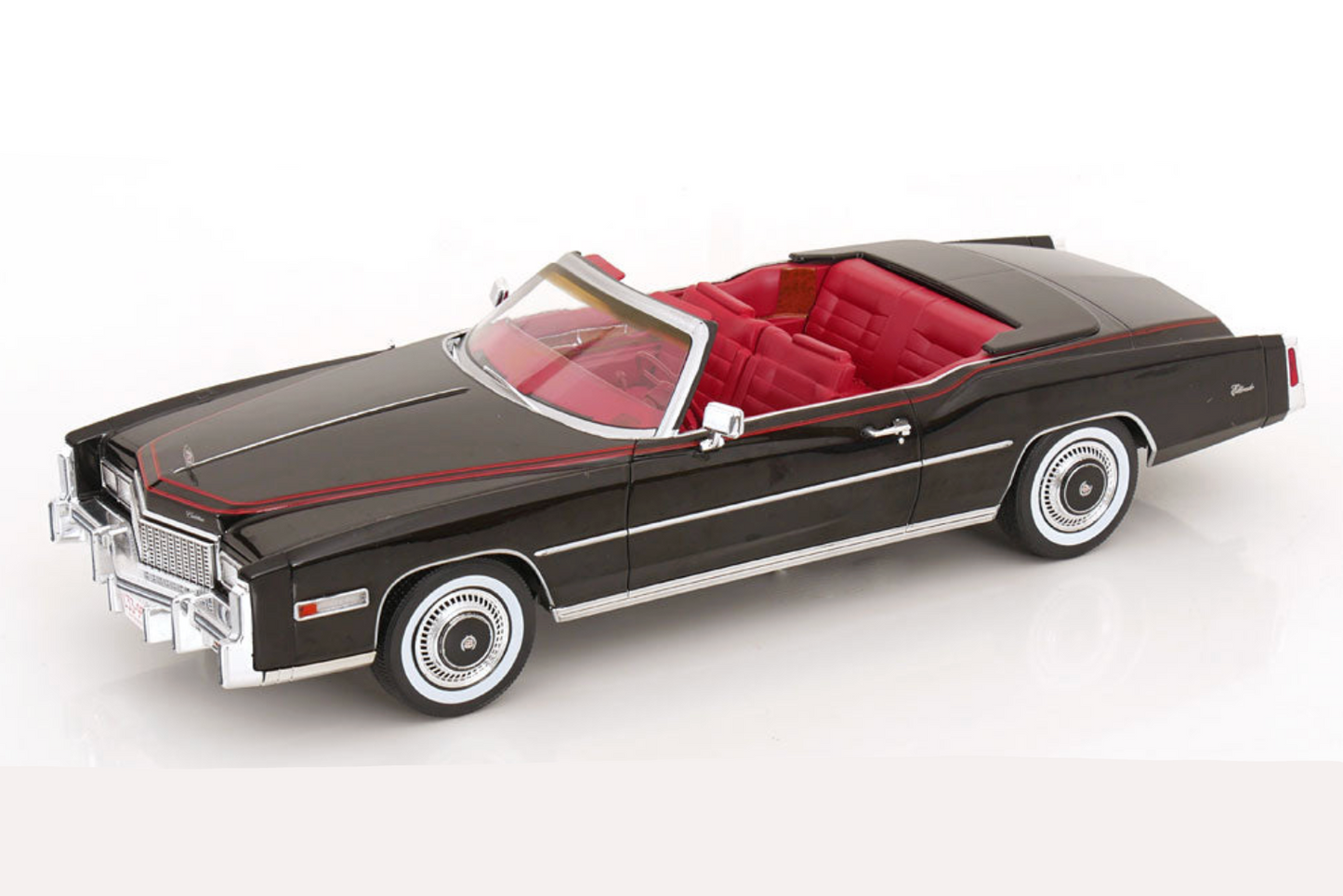 MCG 1976 Cadillac Eldorado Convertible Black 1:18