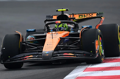 Minichamps Mclaren F1 Team MCL39 Orange L. Norris World Champion Abu Dhabi GP 2025 1:18