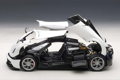 AUTOart Pagani Huayra White AUTOart Signature DIECAST 1:18
