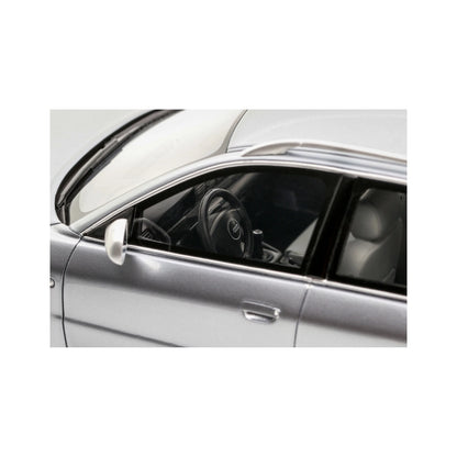 Otto 2000 Audi RS4 Avant B5 2.7L V6 Biturbo "Stanced" Avus Silver 1:18
